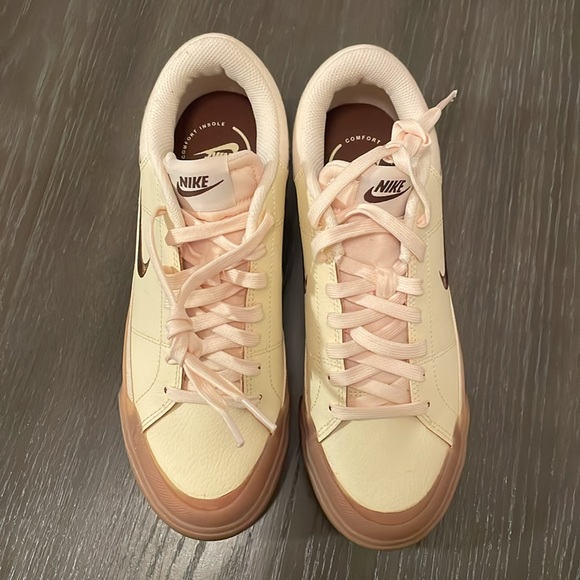 Nike
Women's Court Legacy Lift Platform Sneaker
NWOT - Picture 3 of 8